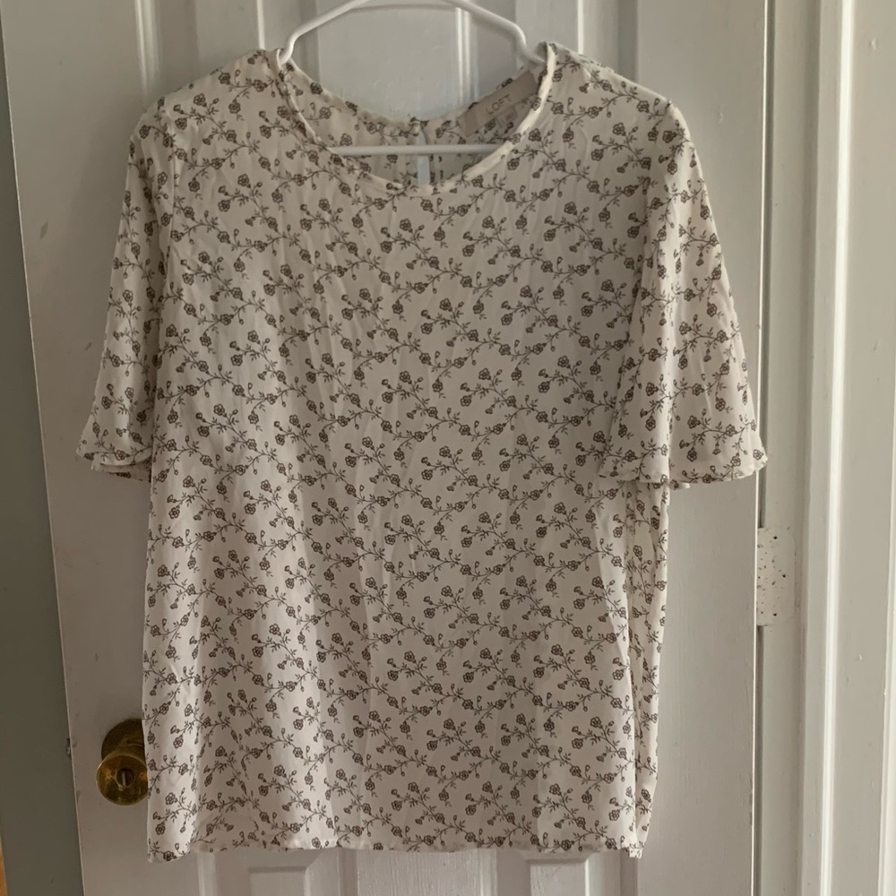 Short sleeve blouse with button detail